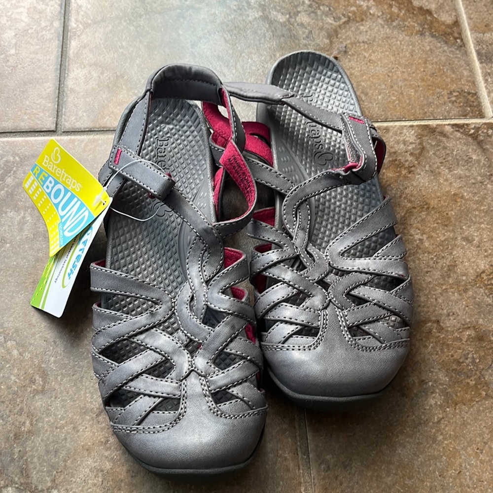 Baretraps women’s sandal/shoes